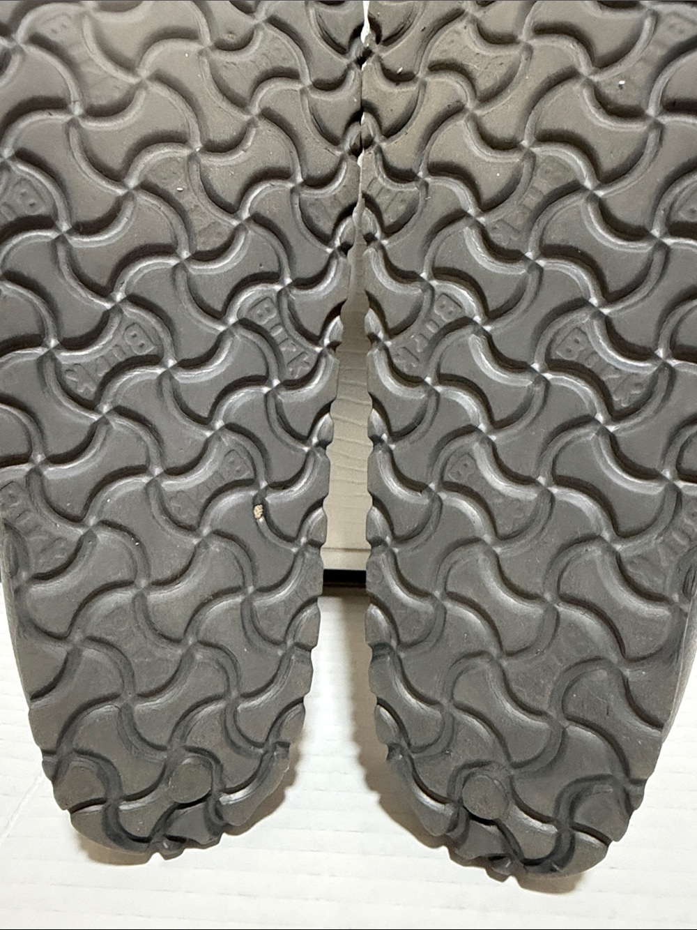 Birkenstock Gizeh Essential Sandals Grey- Size 38 (7-7.5) - Picture 10 of 10